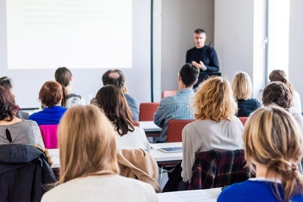 Student als Mitarbeiter einstellen