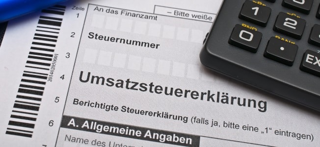 Umsatzsteuerpflicht: Ab wann und für wen gilt sie? In diesem Ratgeber erfahren Sie es.